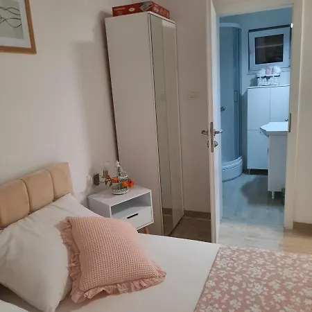 Mare Apartment *